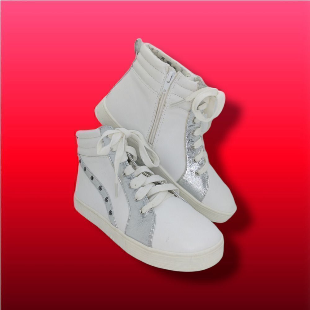 Justice Womens NEW Fashion Designer White w/Silver Accent Hi-Top Sneakers- sz. 7